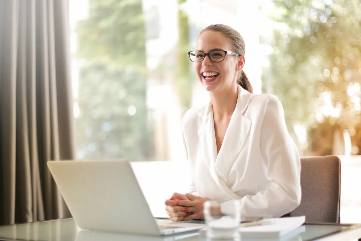 Optimasi profil LinkedIn ramah AI: Penataan taktik dasar personal branding linkedin