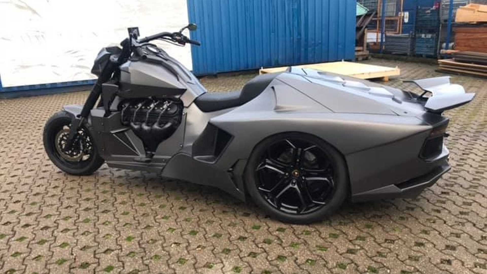 Keren Lamborghini Aventador Ini Dimodifikasi Jadi Sepeda Motor