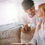 Membuat wanita makin jatuh cinta kepada kita