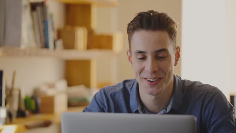 logo software komputer PC trivia