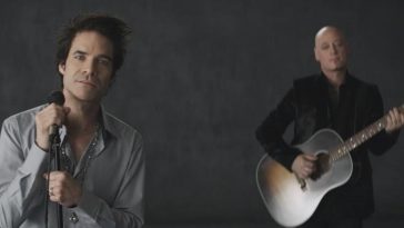 lirik lagu salah arti makna