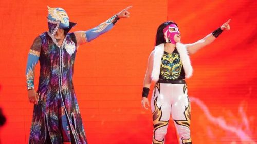 sin cara WWE catalina RAW