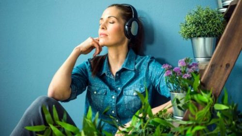 selera tasteful wanita lebih tua