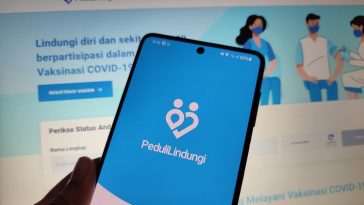 Penerima vaksin luar negeri