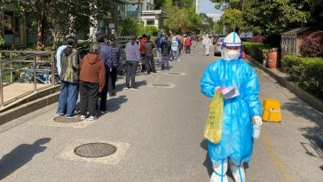 Shanghai Catat Rekor Kasus COVID-19 Lebih dari 23.000