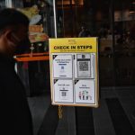 Pengguna Aplikasi Pelacakan Kontak COVID-19 di Malaysia Turun Tajam