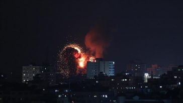 Pesawat tempur Israel bm Jalur Gaza
