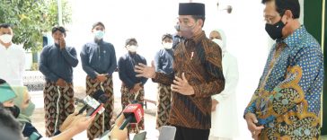Presiden Jokowi: Salat Id dan Mudik Berjalan Lancar