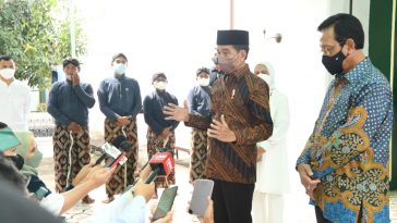 Presiden Jokowi: Salat Id dan Mudik Berjalan Lancar