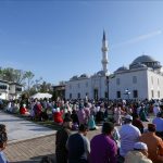 'Idul Fitri': Ribuan Orang Salat Idul Fitri di Negara Bagian Maryland AS