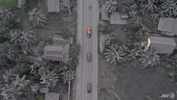 Gunung Berapi Meletus di Filipina, Kota-kota Tertutup Abu