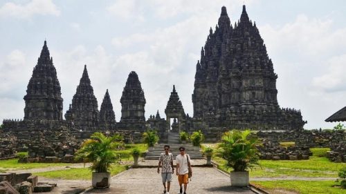 Tak Kalah Cantik dari Candi Borobudur, Intip Pesona Candi Prambanan 