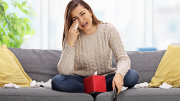 Mengapa Orang Menangis Saat Nonton Film? Ini Penjelasan Ahli Saraf