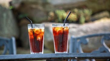 Resep Es Kopi Susu Menyegarkan, Jadi dalam Semenit!