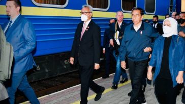 Presiden Jokowi Menuju Kyiv Menggunakan Kereta Luar Biasa