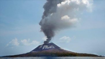 Gunung Anak Krakatau kembali Erupsi, Kolom Abu Capai 500 Meter