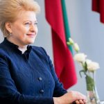 Mantan Presiden Ini Ungkap Cara Kalahkan Putin dalam Perang