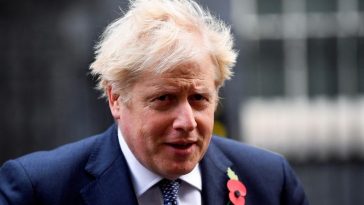 Boris Johnson Tak Mau Mundur, Disebut PM Muka Tembok dan Ular