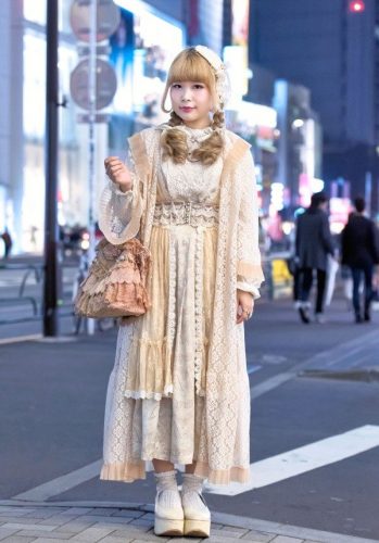  10 Tren Fashion Jepang Terbaru di Musim Semi 2022