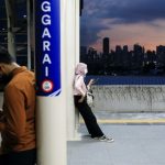 Airlangga: Semua Wilayah Luar Jawa-Bali PPKM Level 1 kecuali Sorong