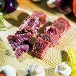 Begini Cara Bedakan Daging Kambing dan Sapi