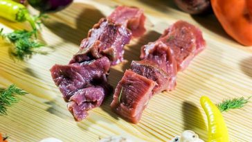 Begini Cara Bedakan Daging Kambing dan Sapi