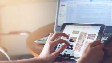 5 Cara Atasi Screen Fatigue Mata Lelah Terlalu Lama Screen Time