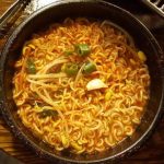 Doyan Makan Mie, Ternyata Ini Rahasia Orang Jepang dan China Tetap Sehat