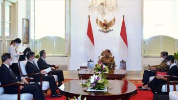 Jokowi Bertemu Menlu China Bahas Isu Bilateral dan Internasional