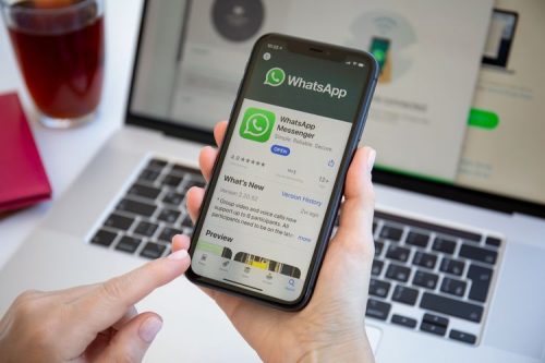 Kominfo Bantah Pemerintah Bisa Intip Chat WhatsApp dan E-mail lewat Aturan PSE