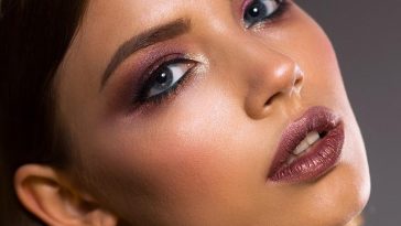 Bikin Wajah Terlihat Tua, Produk Makeup Ini Sebaiknya Dihindari Perempuan Usia 40-an