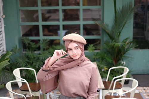 Insipirasi Top 3 Oufit untuk Perempuan Berhijab ala Fashion Expert, Kekinian dan Stylish