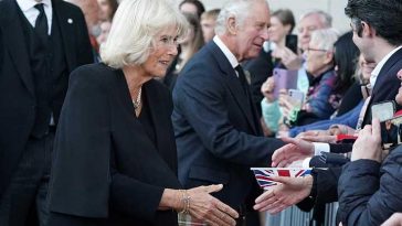 Video Raja Charles Viral Lagi, Kesal Gara-gara Pulpen Bocor