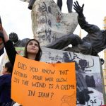 Iran Ancam Tuntut Warga yang Ikut Aksi Protes Kematian Mahsa Amini