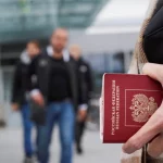 Wajib Militer Membuat Puluhan Ribu Warga Rusia Kabur ke Eropa