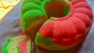 Resep Bolu Kukus Loyang Warna-warni, Mudah Buatnya!