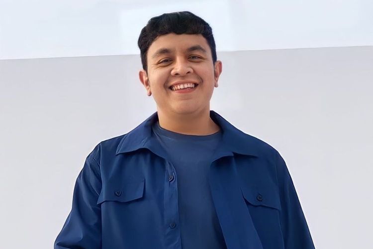 Tulus Raih Tujuh Penghargaan AMI 2022 Lewat Album Manusia