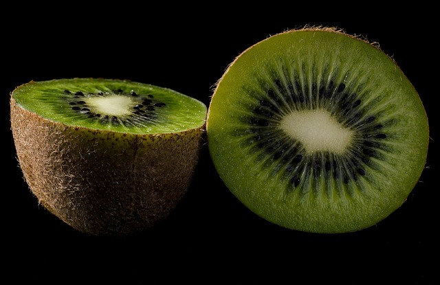 4 Manfaat Buah Kiwi untuk Perawatan Kulit Menurut Ahli, Salah Satunya Bikin Kulit Glowing!