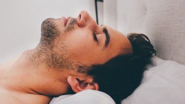 Kurang Tidur Bisa Ganggu Sistem Imun Sehingga Mudah Sakit