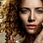 9 Cara Hilangkan Kulit Bertekstur Menurut Dermatolog