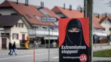 Swiss Usulkan Denda Hingga 1.000 Dolar AS Bagi yang Memakai Cadar atau Burqa