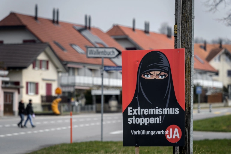 Swiss Usulkan Denda Hingga 1.000 Dolar AS Bagi yang Memakai Cadar atau Burqa