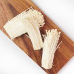 Jamur Enoki Mulai Dikaitkan dengan Infeksi Listeria