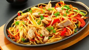 Resep Mie Goreng Pedas Teriyaki Ayam, Cita Rasa Asia yang Kuat