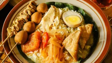 Resep Nasi Ayam Semarang yang Legendaris, Gurihnya Nagih!