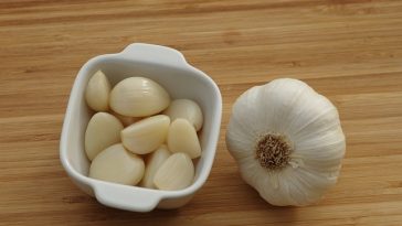 Keluarga Kerajaan Inggris Pantang Makan Bawang Putih, Ini Alasannya?