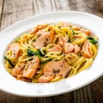 Resep Pasta Salmon Bayam, Menu Dinner di Akhir Pekan Bersama Pasangan