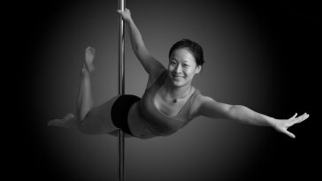 Enam Manfaat Kesehatan Berlatih Pole Dance