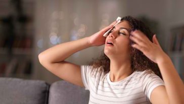 Empat Masalah Kesehatan yang Ditandai dengan Hot Flashes