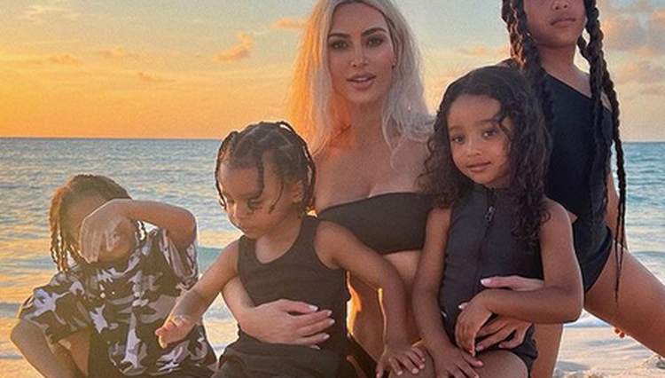 Empat Selebriti Hollywood Ini Tidak Memberikan Hadiah Natal untuk Anak-anaknya